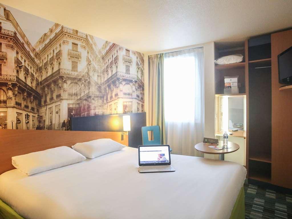 ไอบิส สไตล์ ออร์เลออง Hotel ลาชาแปล-แซ็งต์-เมส์แม็ง ภายนอก รูปภาพ