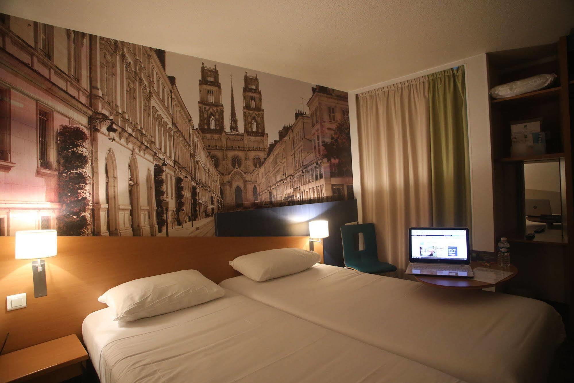 ไอบิส สไตล์ ออร์เลออง Hotel ลาชาแปล-แซ็งต์-เมส์แม็ง ภายนอก รูปภาพ